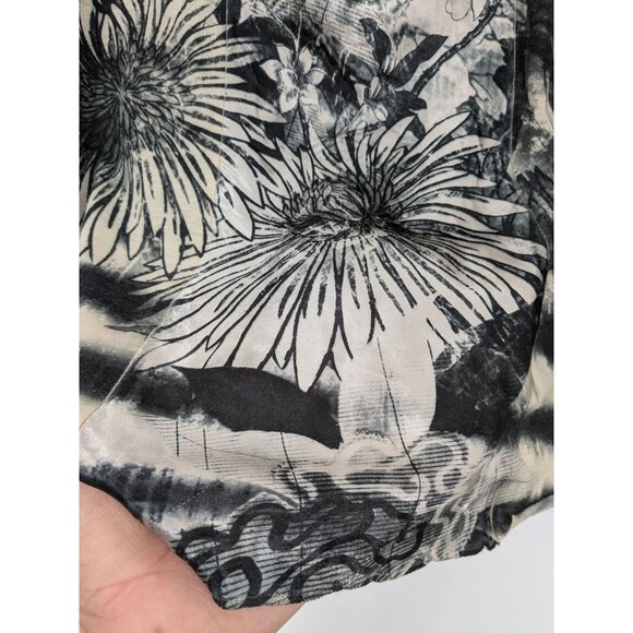 BLEU Tunic Top Women Size M Abstract Floral Medallion Festival Witchy Artsy Goth - Picture 9 of 13